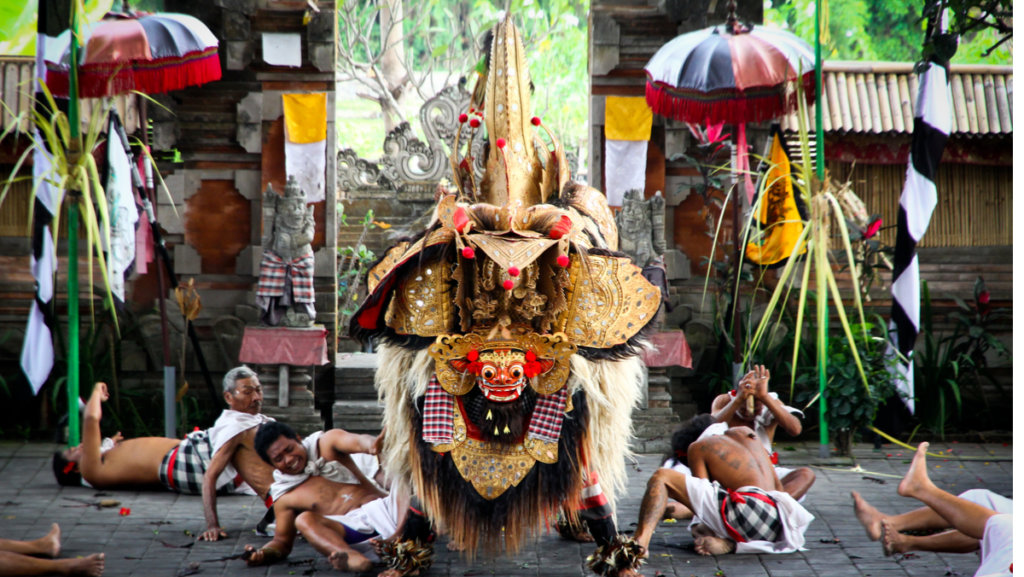 20 Amazing Dances From Around The World That Will Get Your Feet Tapping