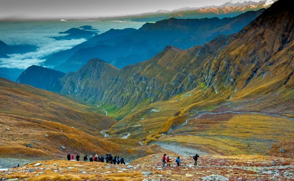 roopkund trek starting point