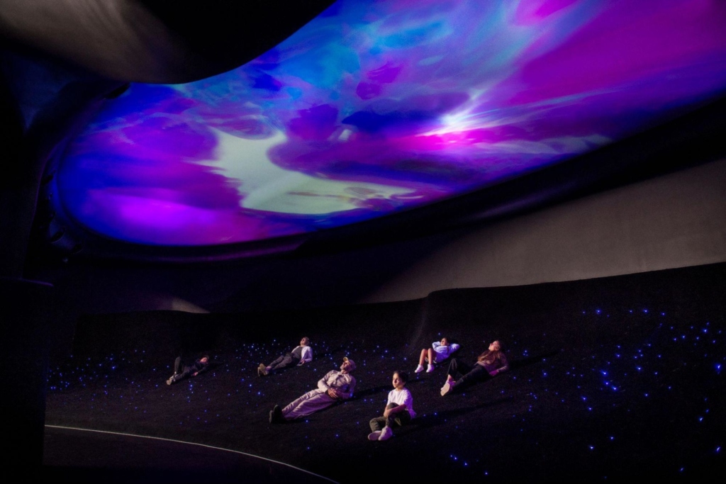 Panoramic Projection Mapping